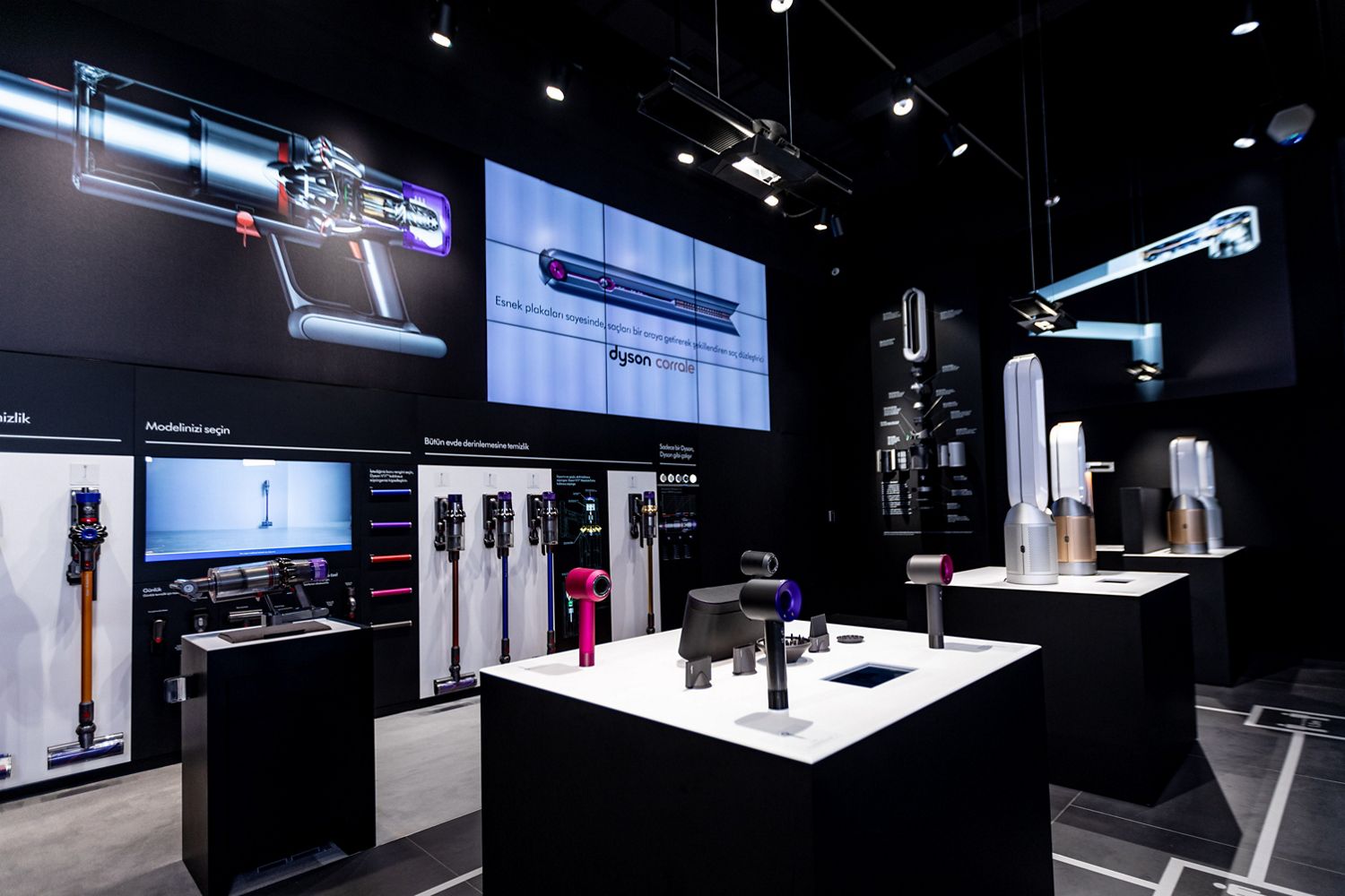 Dyson Demo store Akasya, Turkey